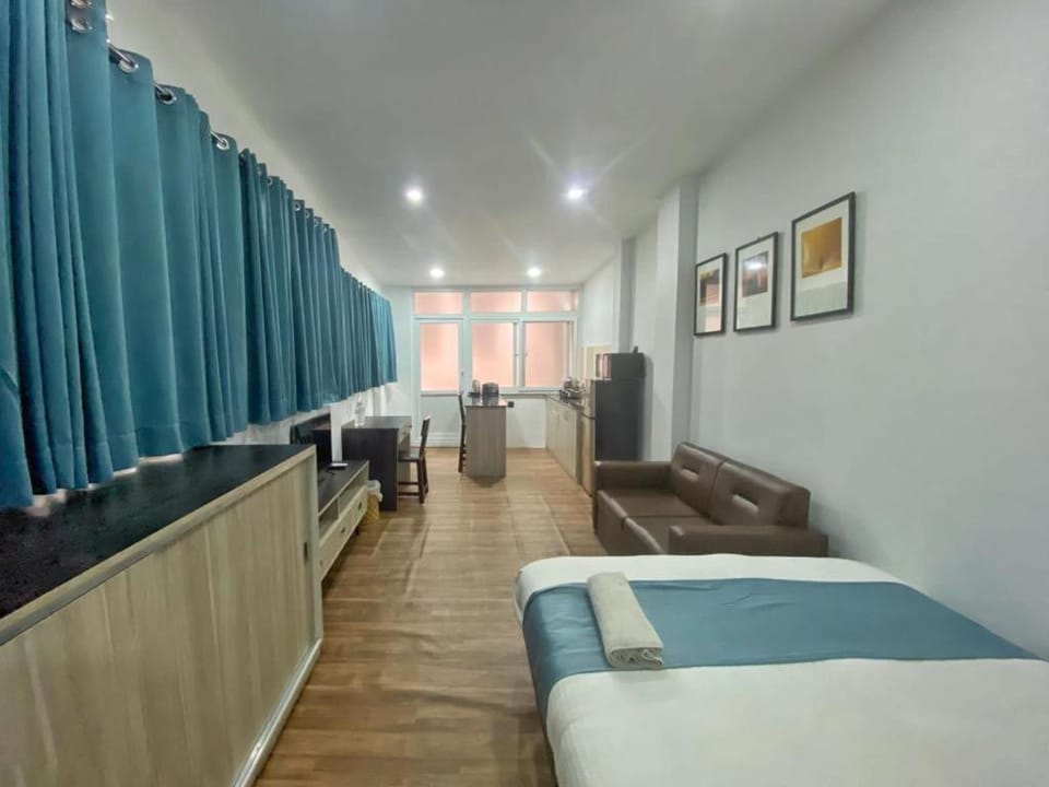 Living room, Photo of the whole room, Seating area, Bedroom
