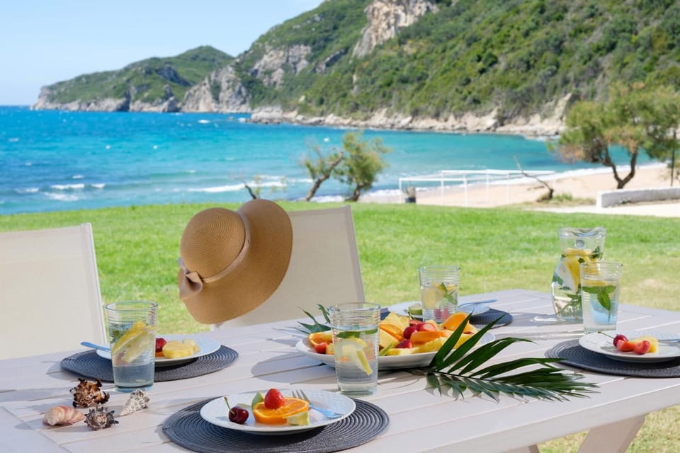 Food and drinks, Food, Sea view