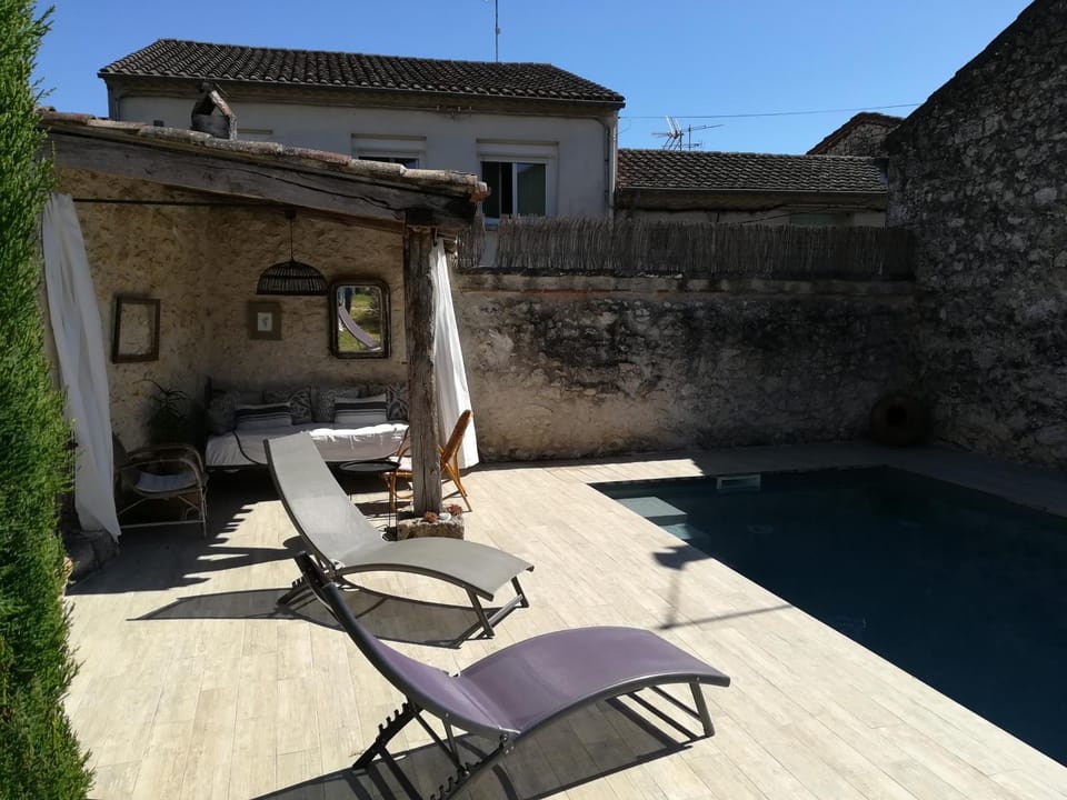 Patio, Swimming pool