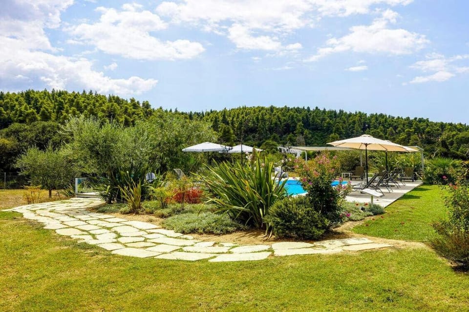 Garden, Swimming pool