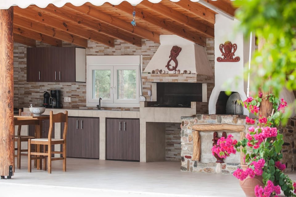 Property building, BBQ facilities