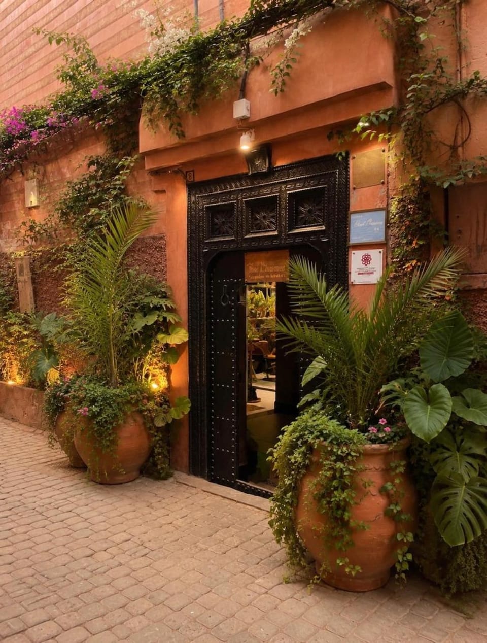 Facade/entrance