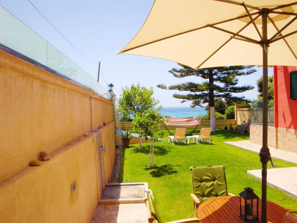 FilipposResort House in Saint Gordios beach