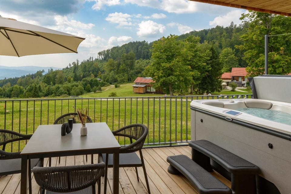 Hot Tub, Balcony/Terrace