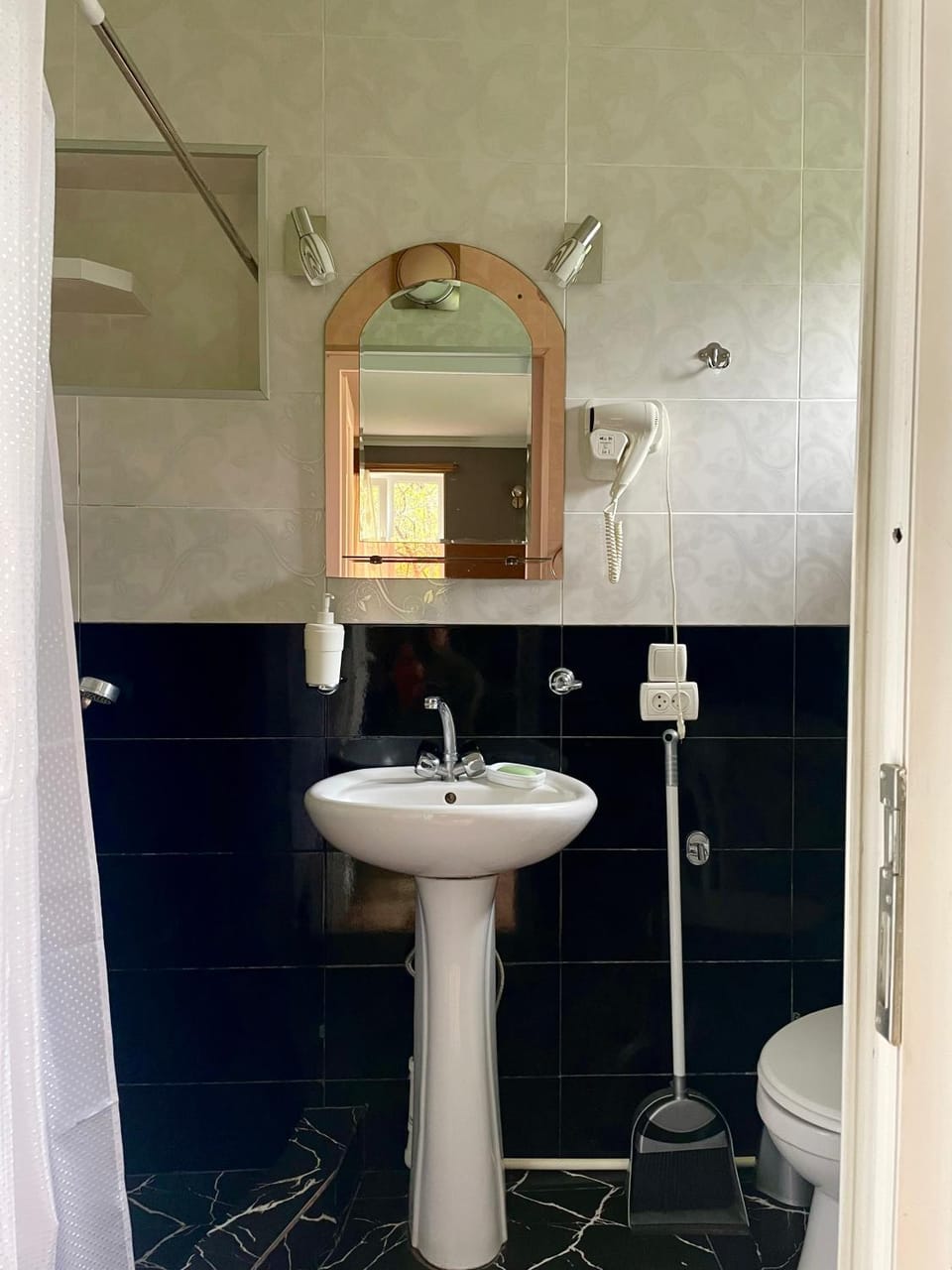 Toilet, Bathroom