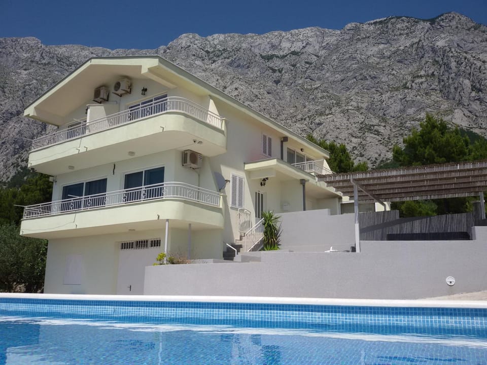 Blue Horizon Villa Baska Voda House in Baška Voda