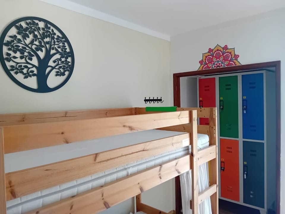 bunk bed