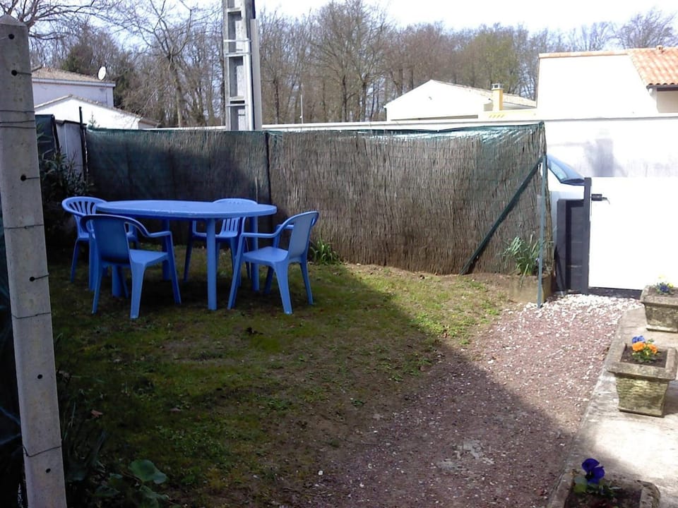 Maison calme proche plage avec parking - FR-1-494-56 House in Royan