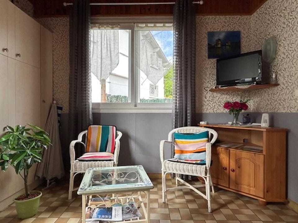 Maison calme proche plage avec parking - FR-1-494-56 House in Royan