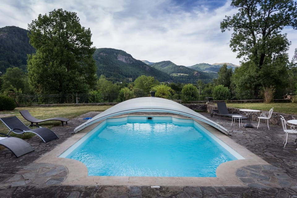 Mountain view, Swimming pool, Swimming pool