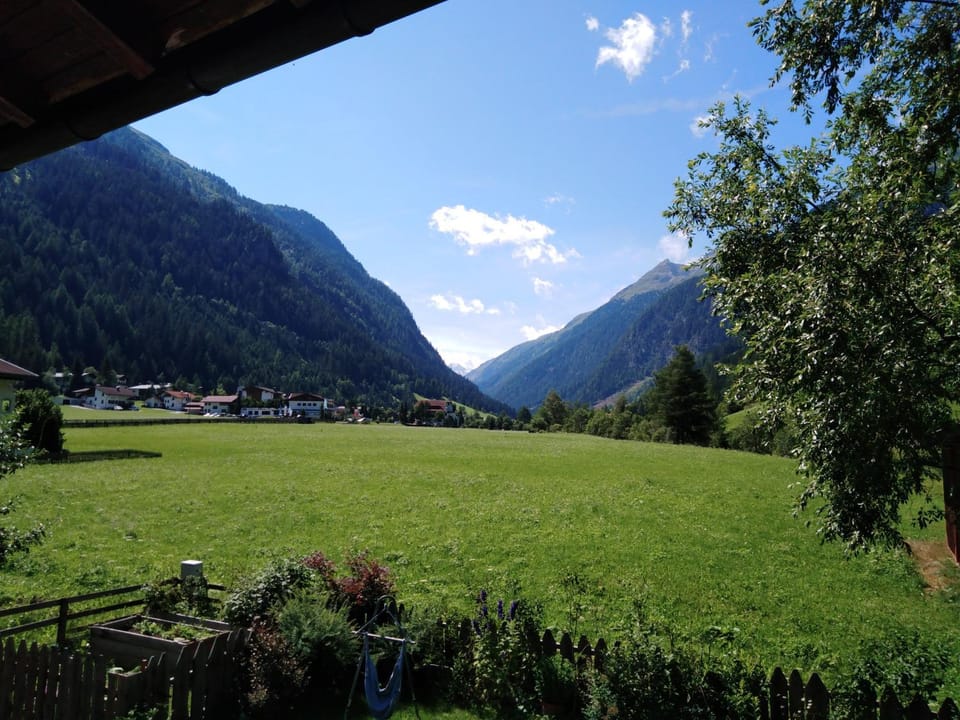 Natural landscape, Summer, Garden, Balcony/Terrace, Hiking, Cycling, Mountain view