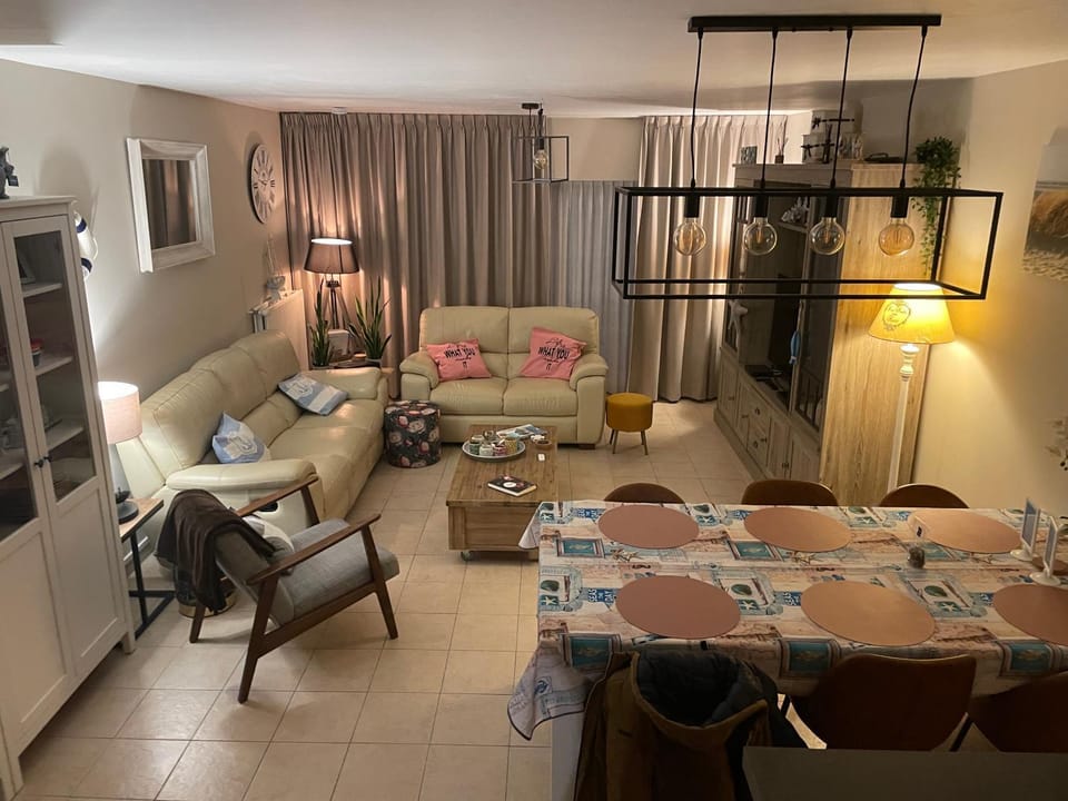 Des Ambassadeurs Apartment in Flanders