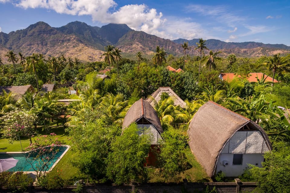 Property building, Bird's eye view, Floor plan, Garden view, Mountain view, Pool view