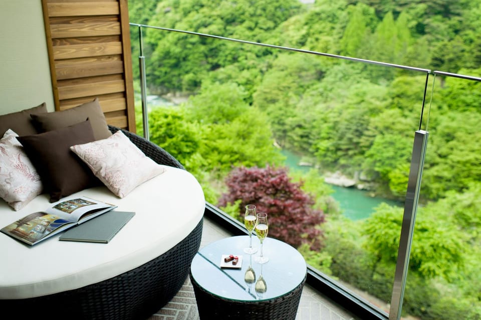 Mountain view, River view
