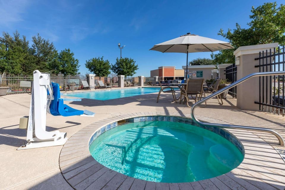 Activities, Spa and wellness centre/facilities, On site, Pool view, Swimming pool