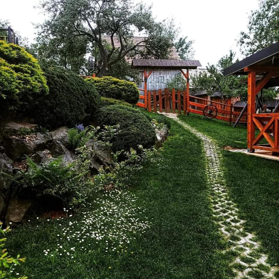 Pezión Limbový Dvor Bed and Breakfast in Slovakia