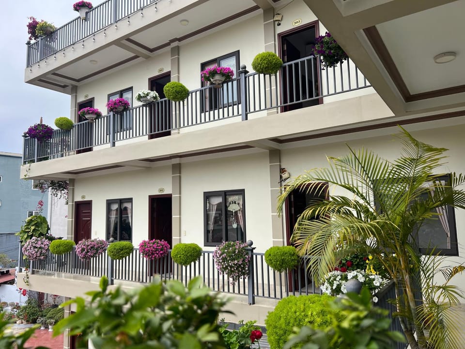 Nhà Nghỉ Ngọc Long Bed and Breakfast in Laos