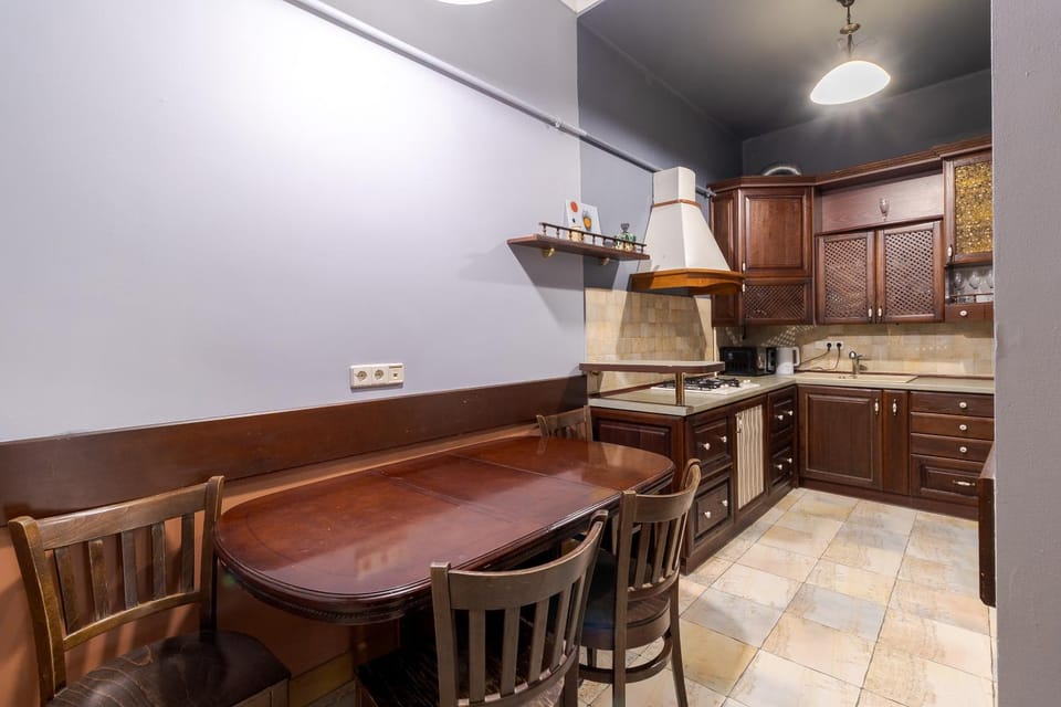 Kitchen or kitchenette, Dining area, pet friendly, stove