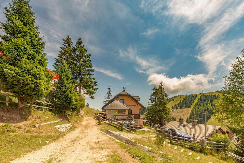 Property building, Natural landscape, Mountain view