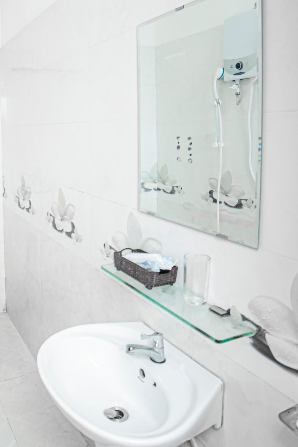 Bathroom, towels