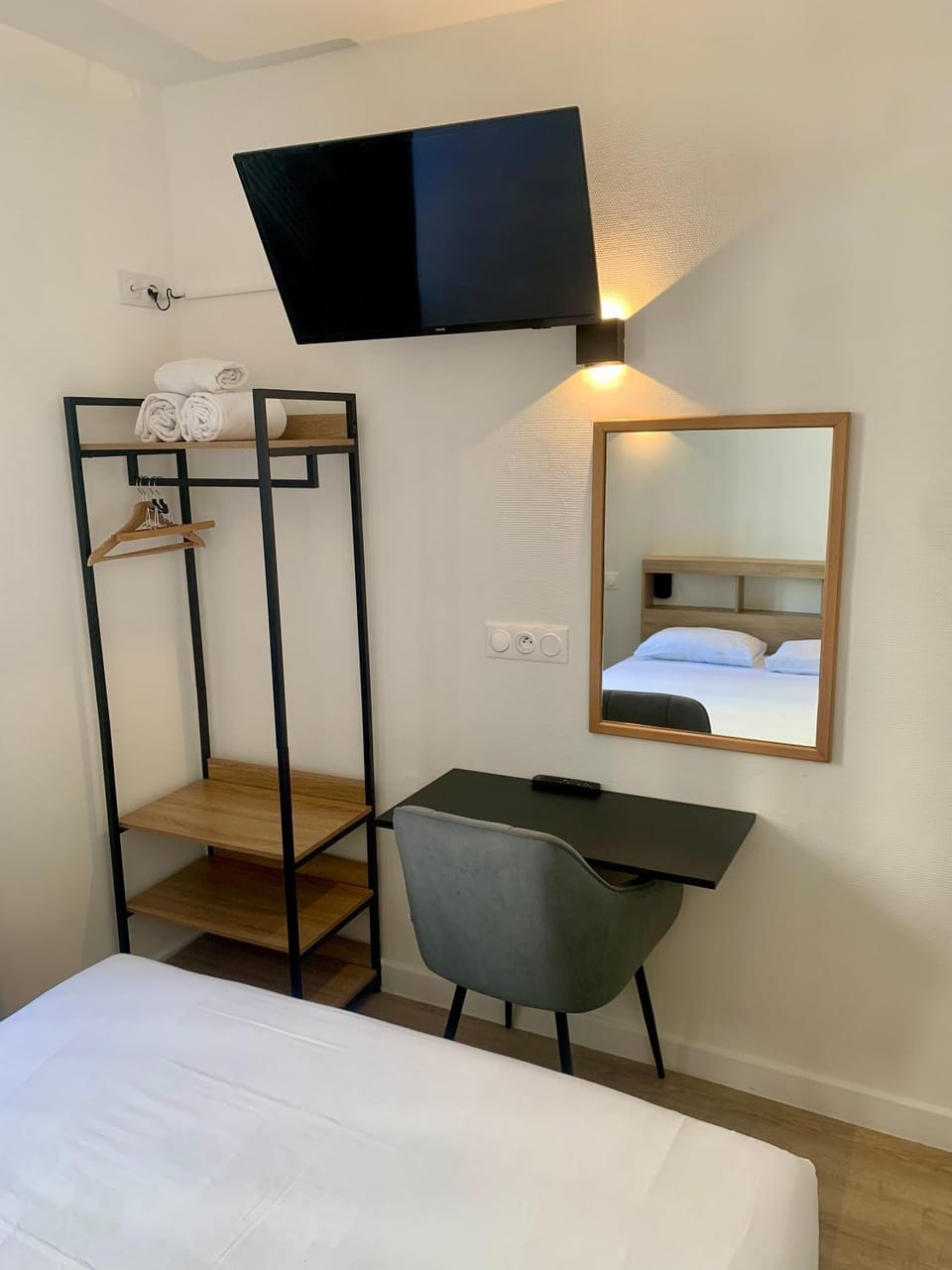 Hôtel de Paris - Dijon Centre Gare Hotel in Dijon