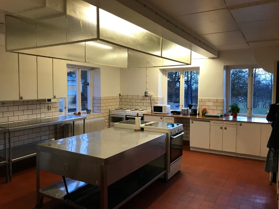 Kitchen or kitchenette, Kitchen or kitchenette
