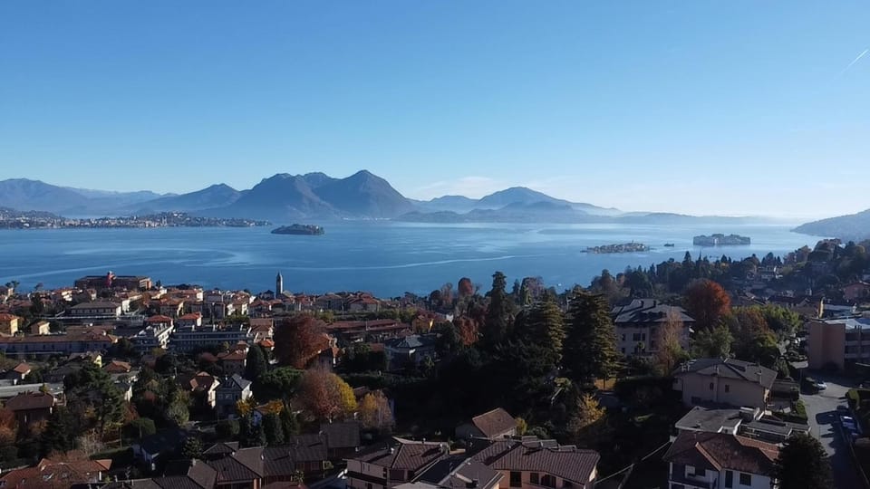 Nearby landmark, Day, City view, Lake view, Mountain view
