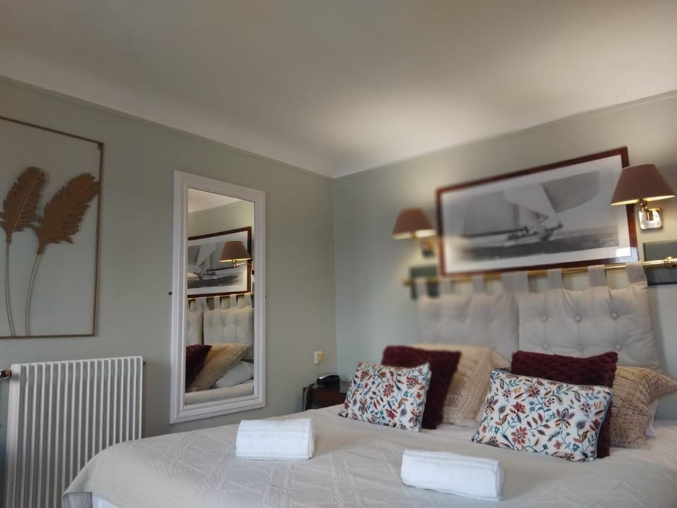 Property building, Photo of the whole room