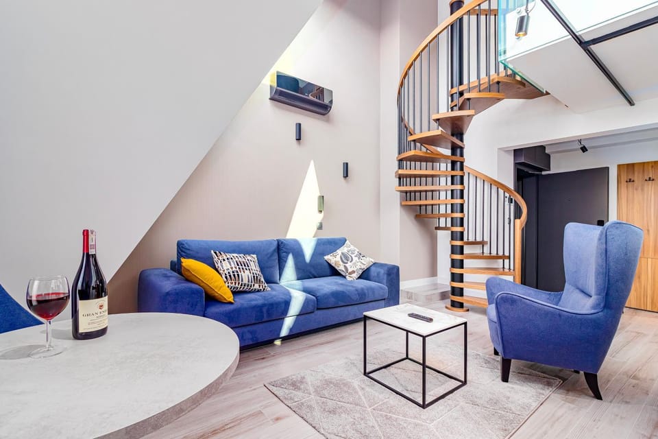 Living room, Seating area