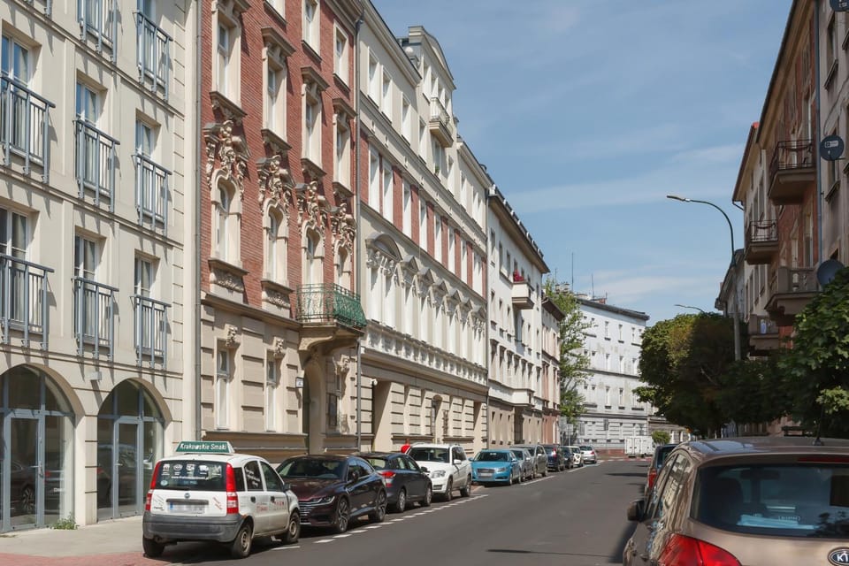 Off site, Street view