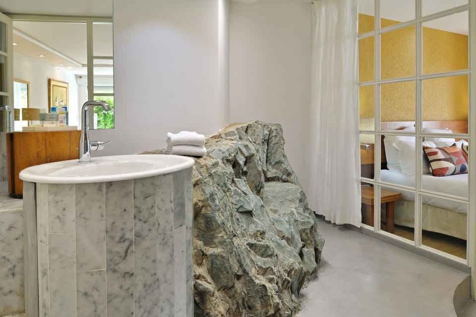 Bed, Bathroom, Bedroom