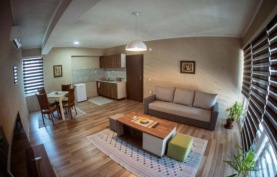 Living room, Seating area, Dining area