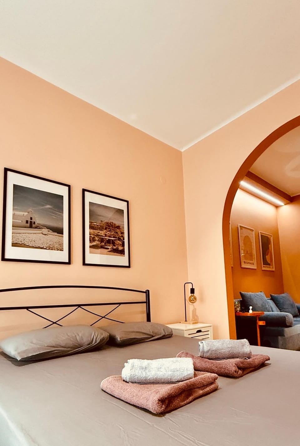 Communal lounge/ TV room, Photo of the whole room, Bedroom