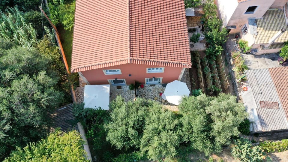 George's Sweet n' Cozy Maisonette in Ipsos Corfu Apartment in Corfu, Greece