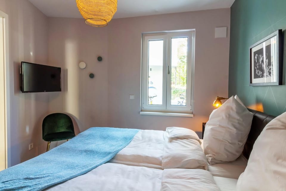 TV and multimedia, Bedroom