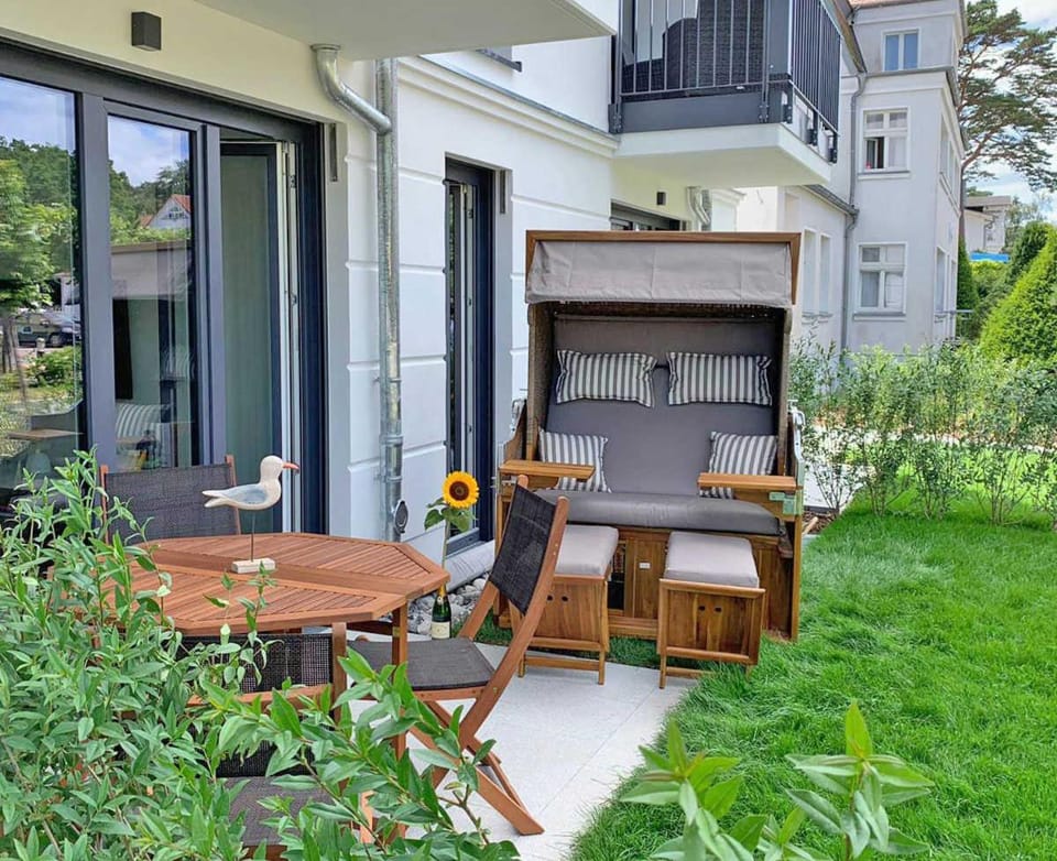 Garden, Balcony/Terrace