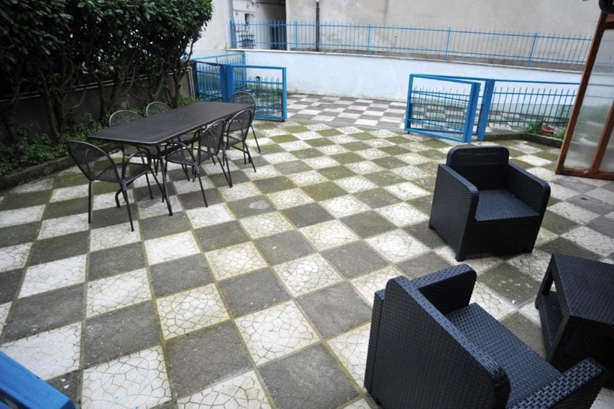 Coastal Cliff, Amalfi Apartment in Furore