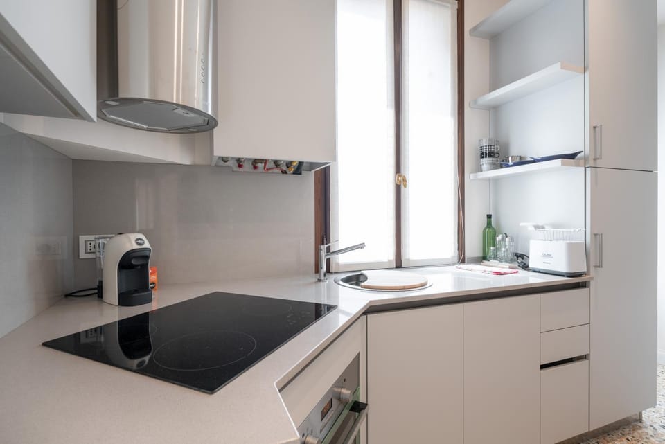 Coffee/tea facilities, Communal kitchen