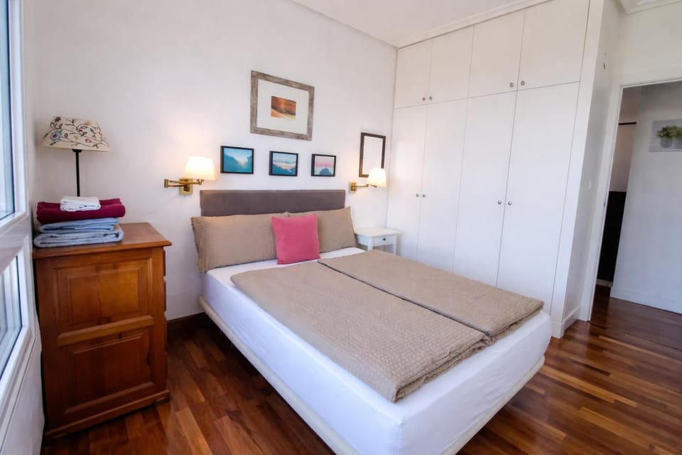 Bed, Photo of the whole room, Bedroom, wardrobe