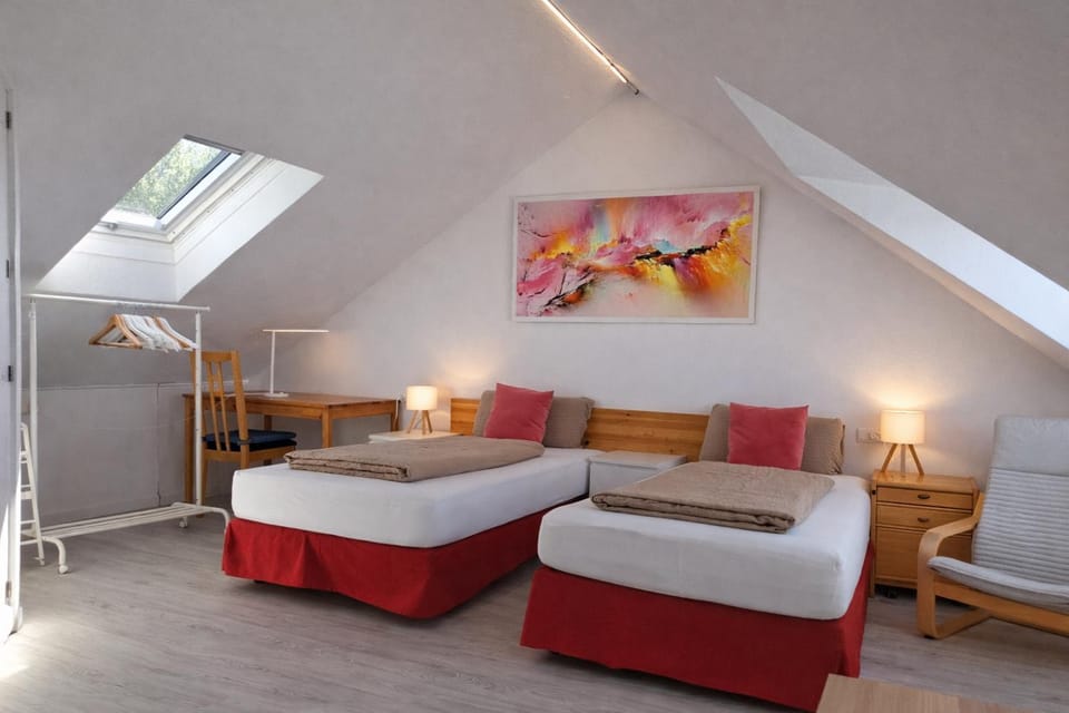 Bed, Photo of the whole room, Bedroom