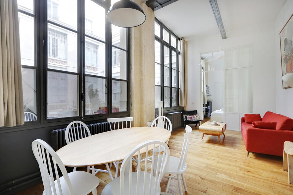 Living room, Seating area, Dining area