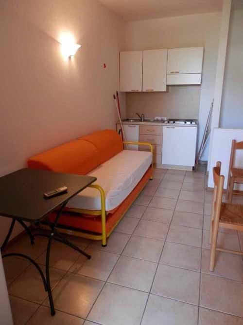 Kitchen or kitchenette, Seating area