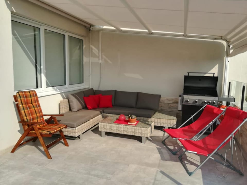 Seating area
