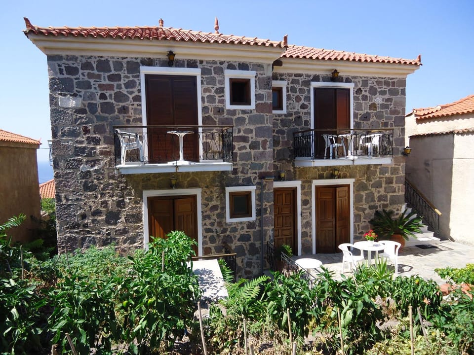 Maria & Kiki 2 Studios Bed and Breakfast in Decentralized Administration of the Aegean