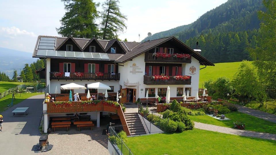 Gasthof Schneiderwiesen Inn in Bolzano