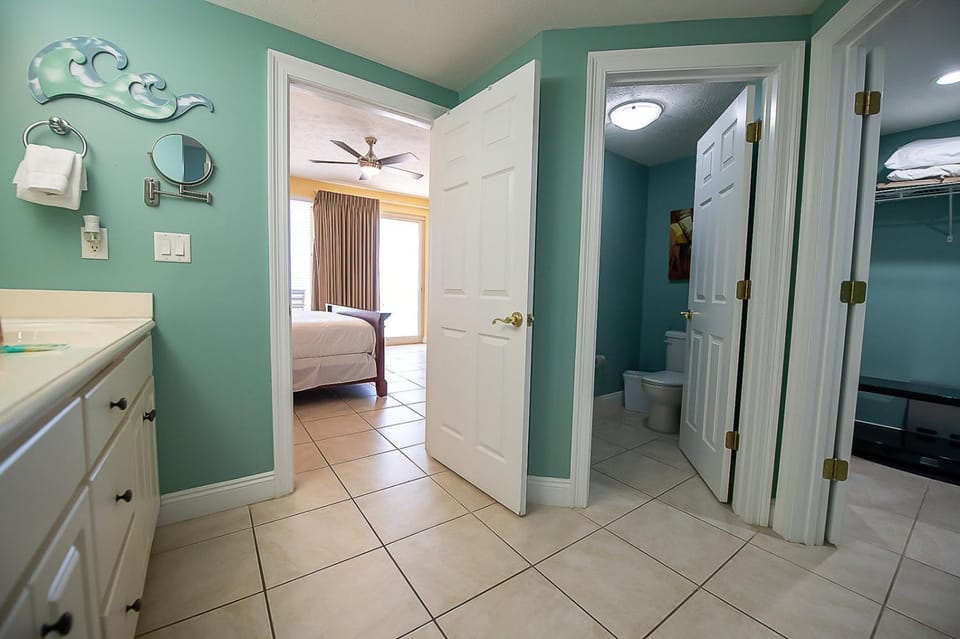 Bathroom, Bath