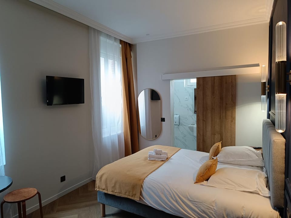 The Originals Boutique, Hôtel Angleterre, Fécamp Hotel in Normandy