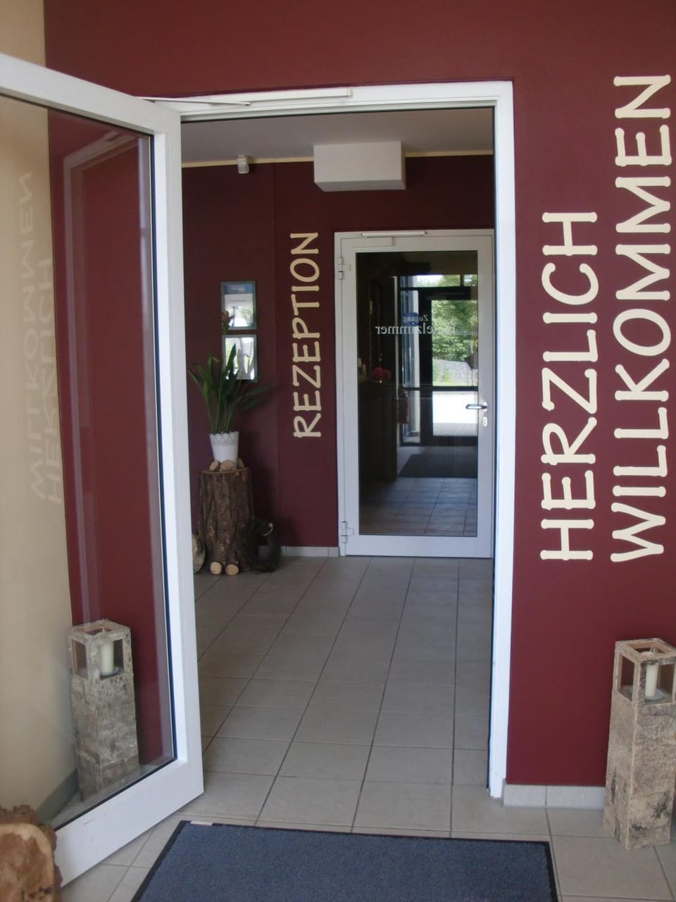 Facade/entrance, Lobby or reception