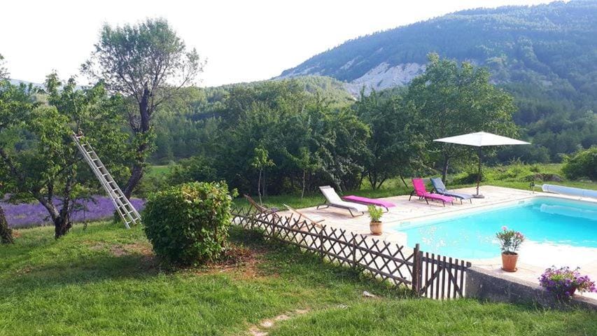 Maison d'Hôtes La Honas Bed and Breakfast in Provence