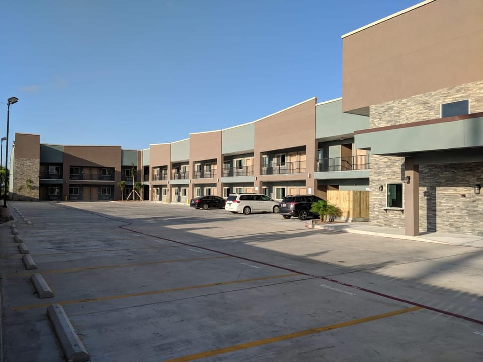 Property building, Day, Location, Parking